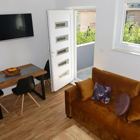 Rosemary Appartement Makarska
